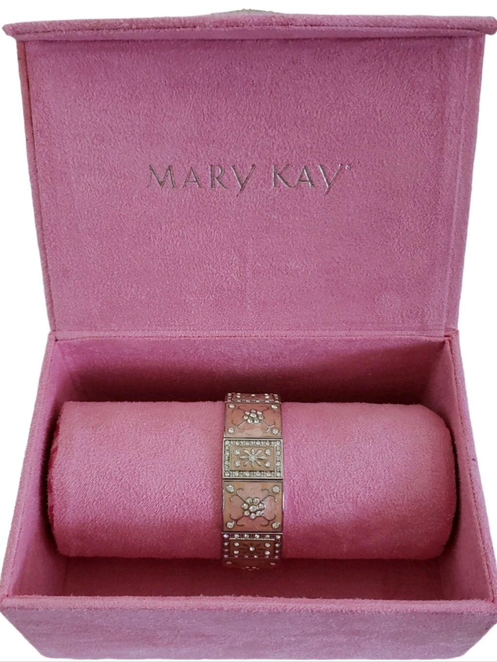 Mary Kay Pink Floral Rhinestone Stretch Bracelet With A Suede Roll And Matching 35$